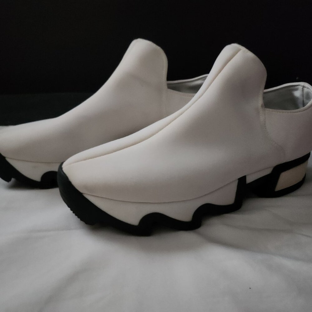 iRi Sneakers